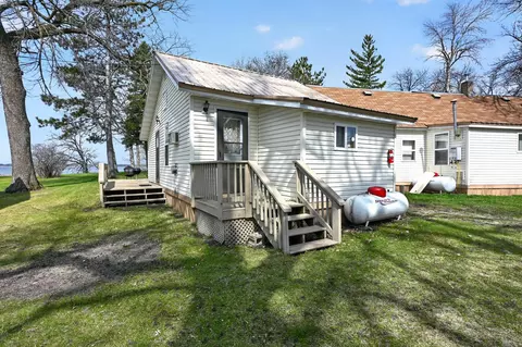 #1 Lake St E #1, Osakis, MN 56360