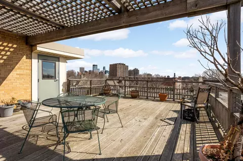 1912 Dupont Ave S #405, Minneapolis, MN 55403