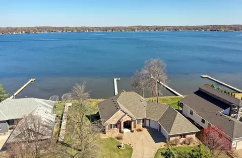 7728 Hilo Ln N, Forest Lake, MN 55025