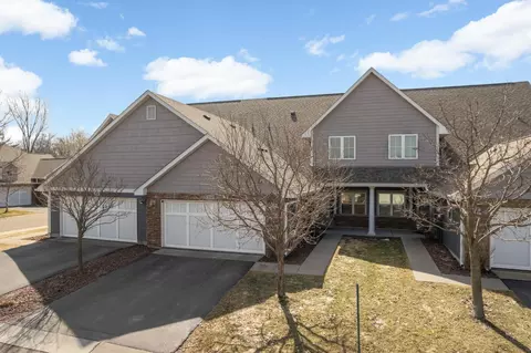 204 Manitoba Ln, Little Canada, MN 55117