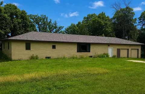 13454 750th St, Blooming Prairie, MN 55917
