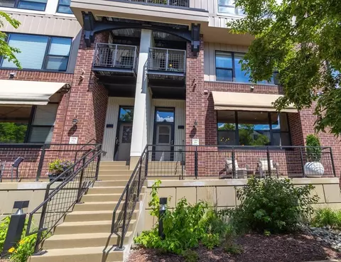 190 Elm St, Saint Paul, MN 55102