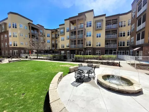 2550 38th Ave NE #108, Saint Anthony, MN 55421