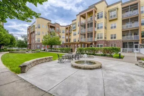 2550 38th Ave NE #108, Saint Anthony, MN 55421