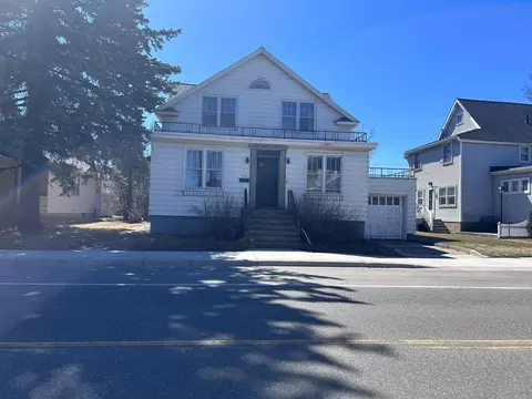 726 3rd St S, Virginia, MN 55792