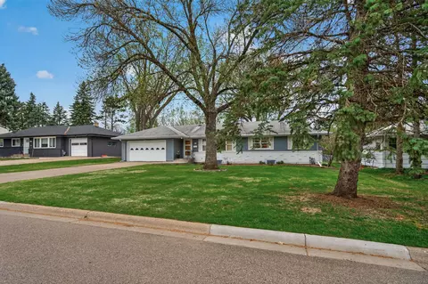 1710 Fry St, Falcon Heights, MN 55113