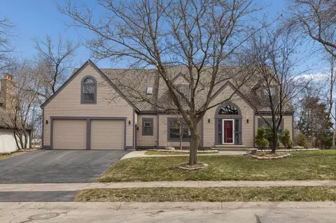 6565 Cherokee Trl W, Eden Prairie, MN 55344