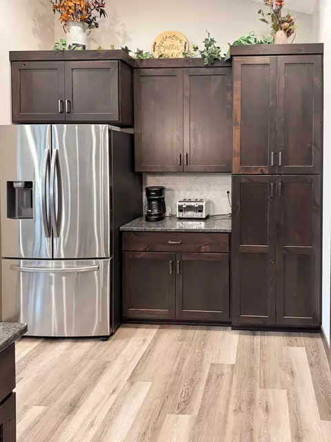 Kitchen - 1707 17th St NW, Willmar, MN 56201 photo 4 of 5