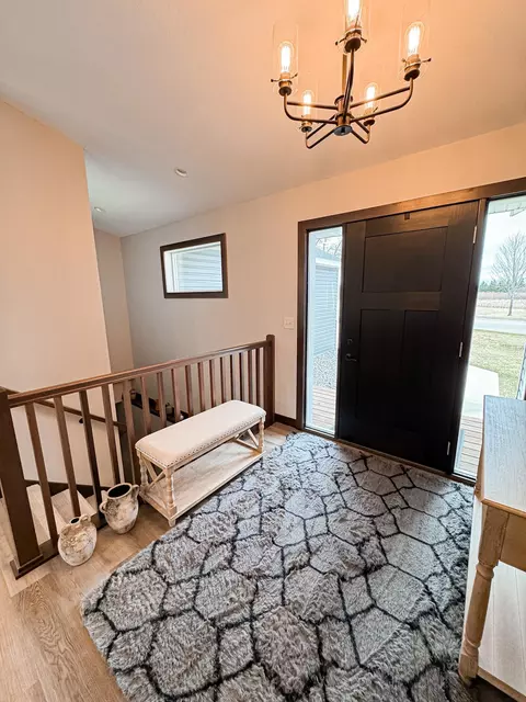 Entry Way - 1707 17th St NW, Willmar, MN 56201 photo 2 of 6