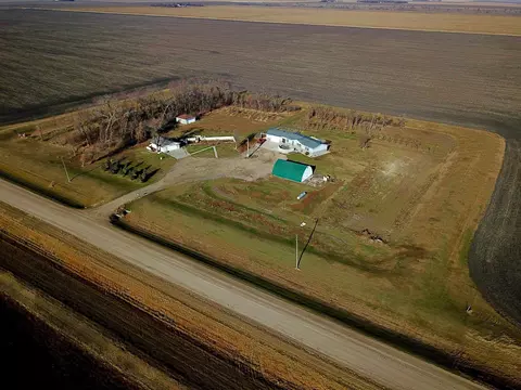 16691 16695 28th St SE, Argusville, ND 58005