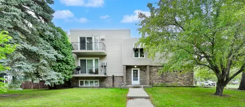 1516 19 12 St S #6, Moorhead, MN 56560