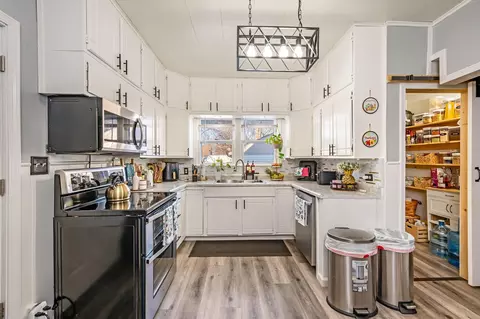 Kitchen - 1452 5th Ave, Windom, MN 56101 photo 1 of 3