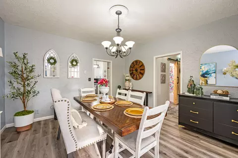 Dining - 1452 5th Ave, Windom, MN 56101 photo 1 of 2