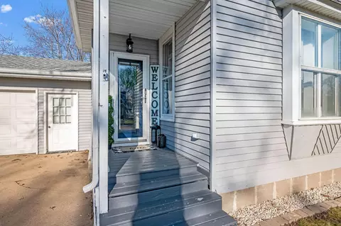 Exterior - 1452 5th Ave, Windom, MN 56101 photo 3 of 7