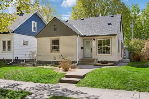 1428 Sargent Ave, Saint Paul, MN 55105