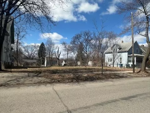 713 Russell Ave N, Minneapolis, MN 55411