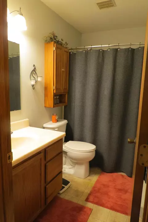 Bath - 904 3rd St N #9, Cold Spring, MN 56320 photo 1 of 1