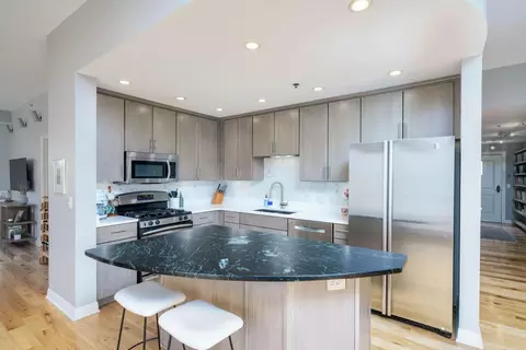 370 Marshall Ave #209, Saint Paul, MN 55102