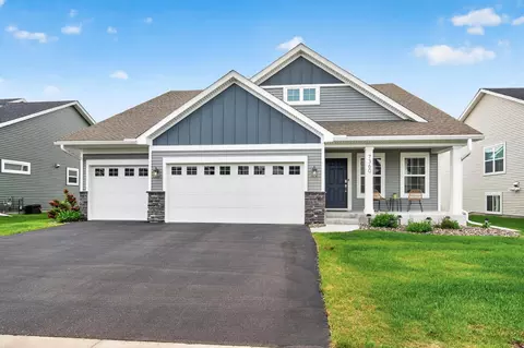 7360 Crane Dr, Lino Lakes, MN 55038