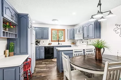 Kitchen - 114 Pine Ridge Rd, Esko, MN 55733 photo 1 of 4