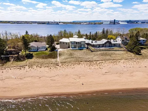 4202 Minnesota Ave, Duluth, MN 55802