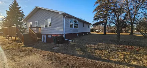 611 Long Prairie Rd SW, Staples, MN 56479