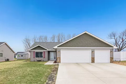 555 Western Ave, Green Isle, MN 55338