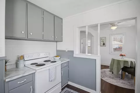 Kitchen - 2002 3rd Ave NE, Austin, MN 55912 photo 2 of 3