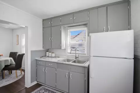 Kitchen - 2002 3rd Ave NE, Austin, MN 55912 photo 1 of 3
