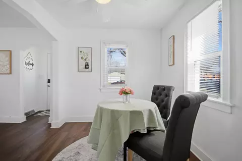 Dining - 2002 3rd Ave NE, Austin, MN 55912 photo 2 of 2