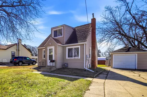 2002 3rd Ave NE, Austin, MN 55912