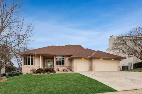 7307 Bush Lake Dr, Bloomington, MN 55438