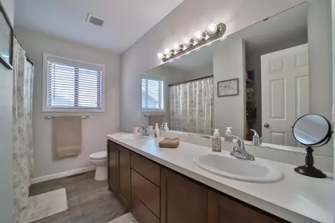 Bath - 959 Holton Ave, Brainerd, MN 56401 photo 1 of 1