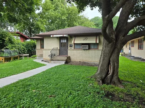 1098 26th Ave SE, Minneapolis, MN 55414