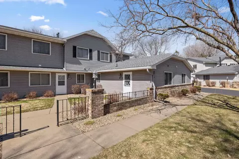 11332 Ibis St NW, Coon Rapids, MN 55433
