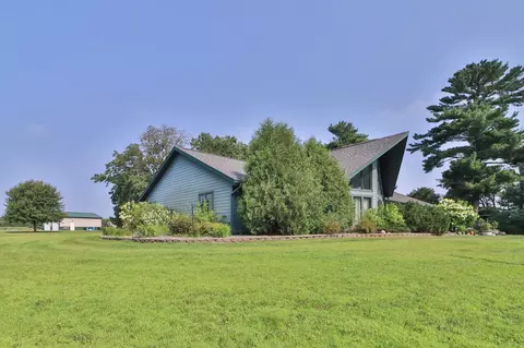 Exterior - 6733 Church Rd, Brainerd, MN 56401 photo 4 of 8