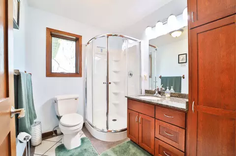 Bath - 6733 Church Rd, Brainerd, MN 56401 photo 4 of 4