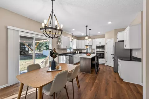1962 William Ln, Lino Lakes, MN 55038