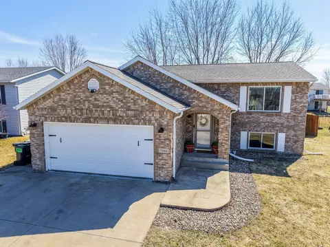 5944 Belfry Ln NW, Rochester, MN 55901