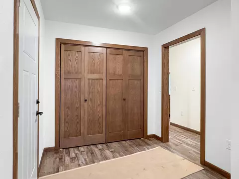 Entry Way - 122 2nd St E, Tracy, MN 56175 photo 2 of 4