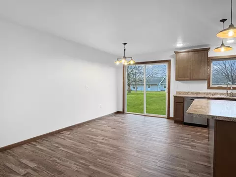 Dining - 122 2nd St E, Tracy, MN 56175 photo 1 of 1