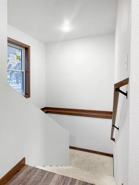 Entry Way - 122 2nd St E, Tracy, MN 56175 photo 4 of 4