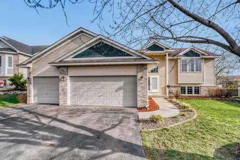 1326 Birch Dr, Mayer, MN 55360