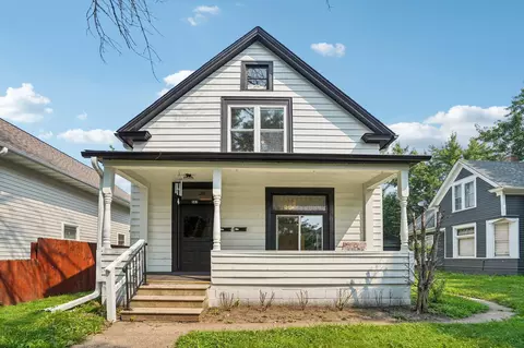 587 Cook Ave E, Saint Paul, MN 55130