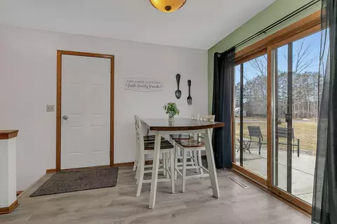 Dining - 680 E Isle St, Isle, MN 56342 photo 1 of 1