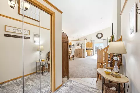 Entry Way - 2846 33rd St S, Fargo, ND 58103 photo 2 of 4