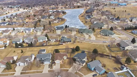 View/Area - 2846 33rd St S, Fargo, ND 58103 photo 5 of 9