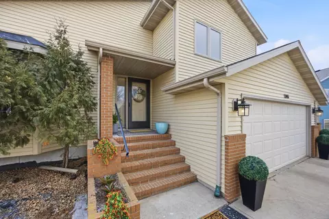 Exterior - 2846 33rd St S, Fargo, ND 58103 photo 4 of 12