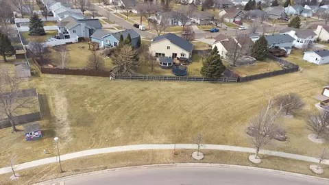 View/Area - 2846 33rd St S, Fargo, ND 58103 photo 3 of 9