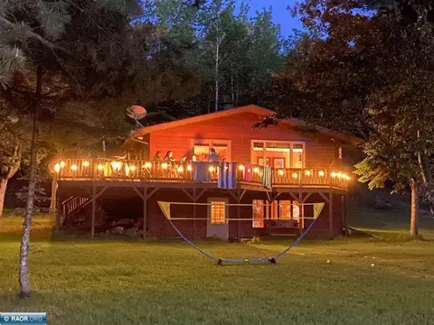 8519 Peterson Rd, Cook, MN 55723